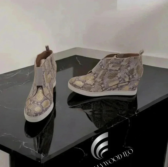 FELICIA SNAKE PRINT Platform Wedge Sneaker Bootie sz 10 by Linea Paolo - Picture 1 of 9